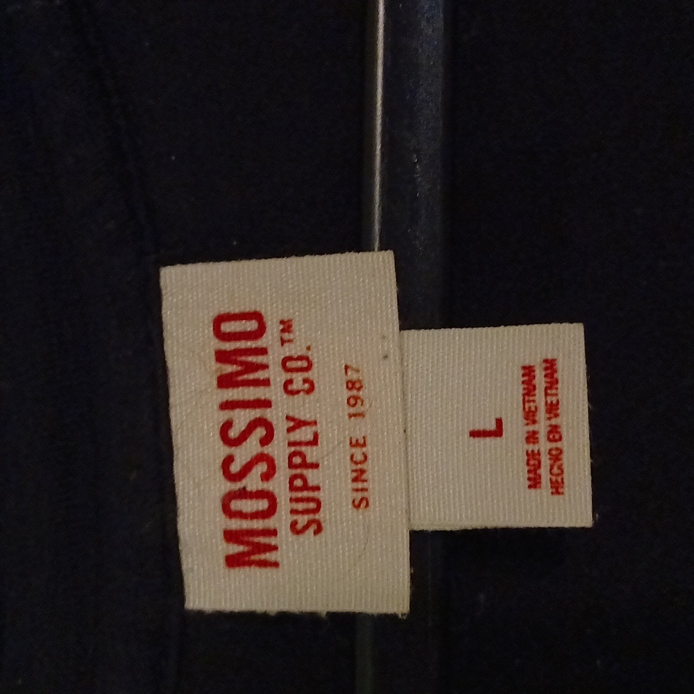Mossimo Top - Picture 2 of 3